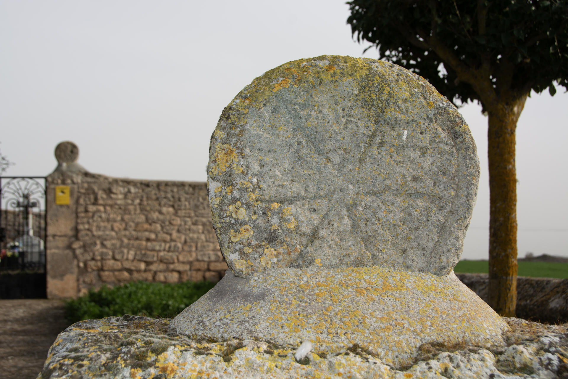 Otra estela de origen románico